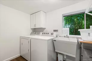 43 Winslow Rd, White Plains, NY 10606 - Photo 21