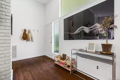 43 Winslow Road, White Plains, NY 10606 - Photo 3