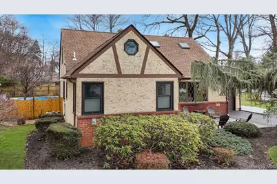 26 Edsall Avenue, Nanuet, NY 10954 - Photo 3