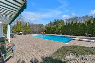 1 Somner Dr, Dix Hills, NY 11746 - Photo 33