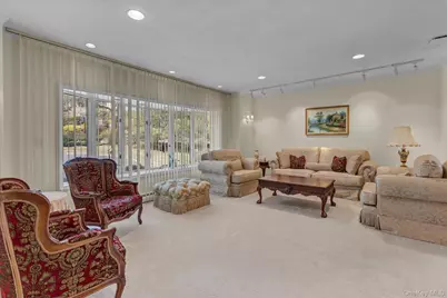 1 Somner Drive, Dix Hills, NY 11746 - Photo 9