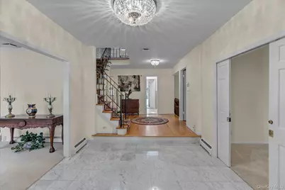 1 Somner Drive, Dix Hills, NY 11746 - Photo 7