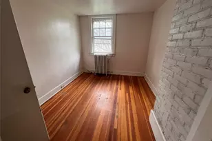 30 Garfield Pl, Poughkeepsie, NY 12601 - Photo 11