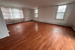 30 Garfield Pl, Poughkeepsie, NY 12601 - Photo 5