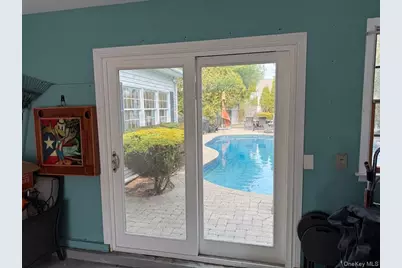 818 12th Street, West Babylon, NY 11704 - Photo 33