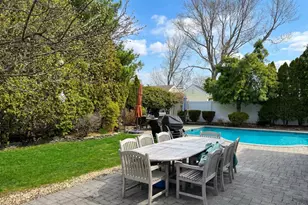 818 12th St, West Babylon, NY 11704 - Photo 25