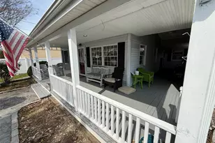 818 12th St, West Babylon, NY 11704 - Photo 5