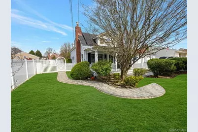 818 12th Street, West Babylon, NY 11704 - Photo 7