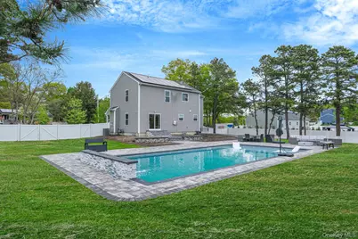 86 Country Road, Medford, NY 11763 - Photo 7