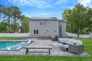 86 Country Rd, Medford, NY 11763 - Photo 9