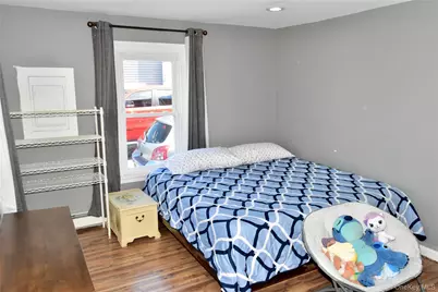 32 Pearl Street, Patchogue, NY 11772 - Photo 27