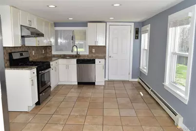 32 Pearl Street, Patchogue, NY 11772 - Photo 19