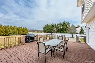 38 Sweetgum Ln, Miller Place, NY 11764 - Photo 7