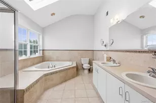 38 Sweetgum Ln, Miller Place, NY 11764 - Photo 25