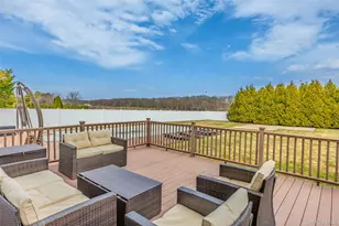 38 Sweetgum Ln, Miller Place, NY 11764 - Photo 5