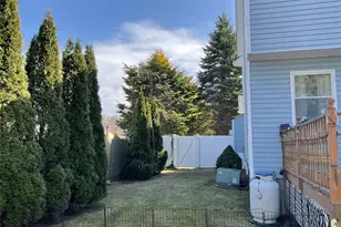 7 Tipton Dr W, Shirley, NY 11967 - Photo 31