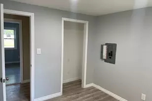 54 Ash St, Central Islip, NY 11722 - Photo 5