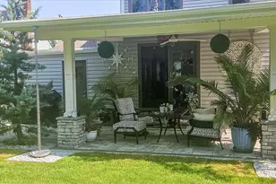 1053 Lydia Dr, Franklin Square, NY 11010 - Photo 31