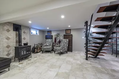 1053 Lydia Drive, Franklin Square, NY 11010 - Photo 25