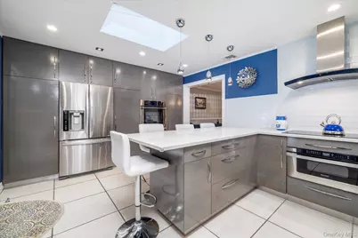 1053 Lydia Drive, Franklin Square, NY 11010 - Photo 11