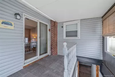 56 Bay Avenue, Ronkonkoma, NY 11779 - Photo 25