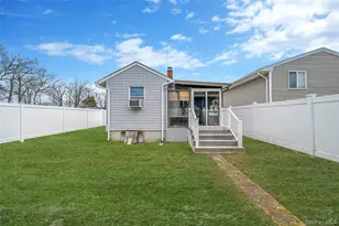 56 Bay Ave, Ronkonkoma, NY 11779 - Photo 27