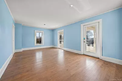 15 Bayside Avenue, Oyster Bay, NY 11771 - Photo 15