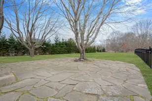 300 Private Rd, Cutchogue, NY 11935 - Photo 9