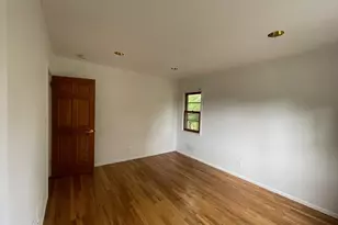 66 Laron Dr, New Rochelle, NY 10804 - Photo 19