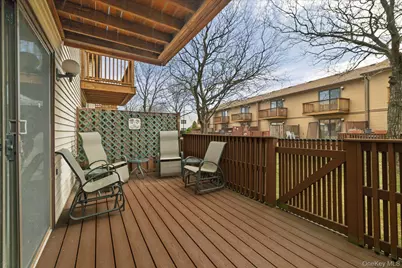 100 Daly Boulevard #2005, Oceanside, NY 11572 - Photo 17