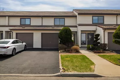 100 Daly Boulevard #2005, Oceanside, NY 11572 - Photo 1