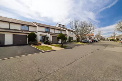 100 Daly Boulevard #2005, Oceanside, NY 11572 - Photo 3