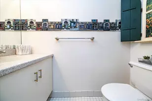 100 Daly Blvd, Oceanside, NY 11572 - Photo 9