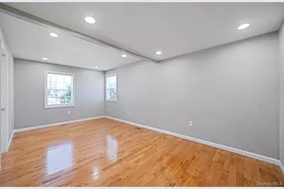 232 30th Street, Lindenhurst, NY 11757 - Photo 9