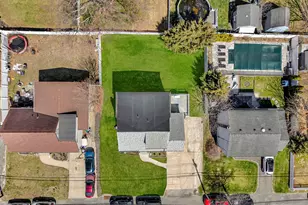 232 30th St, Lindenhurst, NY 11757 - Photo 45