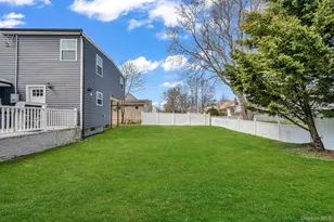 232 30th St, Lindenhurst, NY 11757 - Photo 39