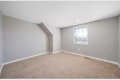 232 30th Street, Lindenhurst, NY 11757 - Photo 11