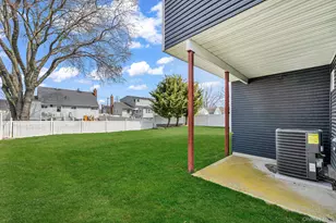 232 30th St, Lindenhurst, NY 11757 - Photo 35