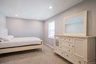 232 30th Street, Lindenhurst, NY 11757 - Photo 7