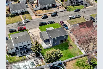 232 30th Street, Lindenhurst, NY 11757 - Photo 41