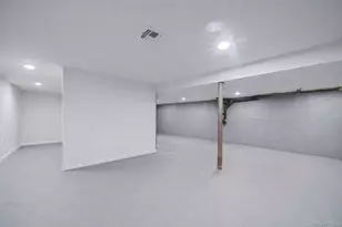 232 30th St, Lindenhurst, NY 11757 - Photo 29