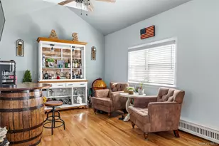 2450 Yorktown St, Oceanside, NY 11572 - Photo 7