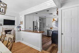 2450 Yorktown St, Oceanside, NY 11572 - Photo 11