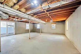 15 E Shore Dr, Babylon, NY 11702 - Photo 35