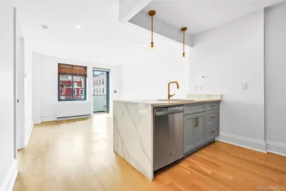 2343 31st Road #3B, Astoria, NY 11106 - Photo 3