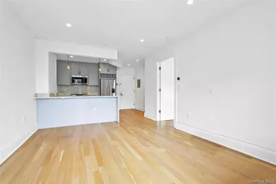 2343 31st Road #3B, Astoria, NY 11106 - Photo 7