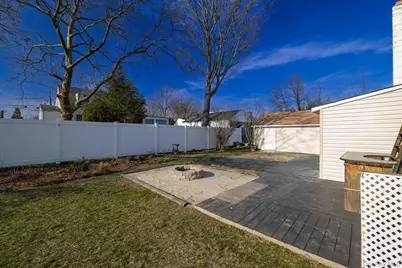 1558 9th Street #Upper, West Babylon, NY 11704 - Photo 3