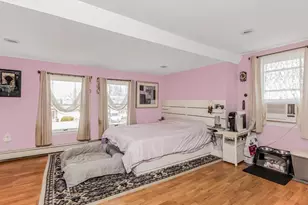 159 Montgomery Ave, Oceanside, NY 11572 - Photo 13