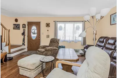 159 Montgomery Avenue, Oceanside, NY 11572 - Photo 5