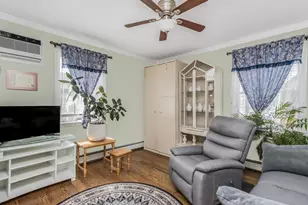 159 Montgomery Ave, Oceanside, NY 11572 - Photo 3